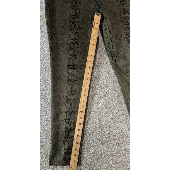 Zac & Rachel Womens Skinny Ankle Leggings Pants Olive Snakeskin NEW Size Large - Picture 3 of 6